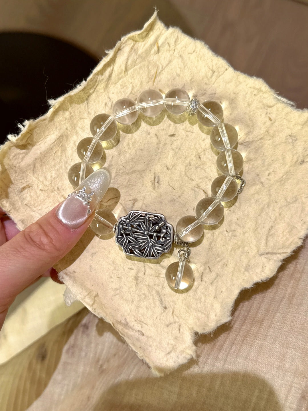 ▫️▪️ White crystal bracelet